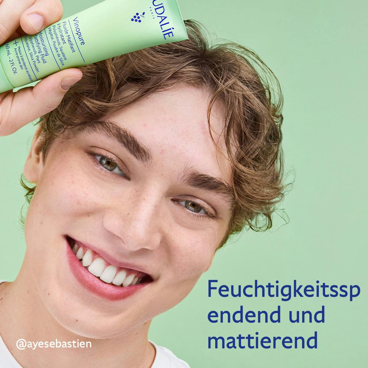 Mattierendes Feuchtigkeit spendendes Fluid mit Siliziumpulver