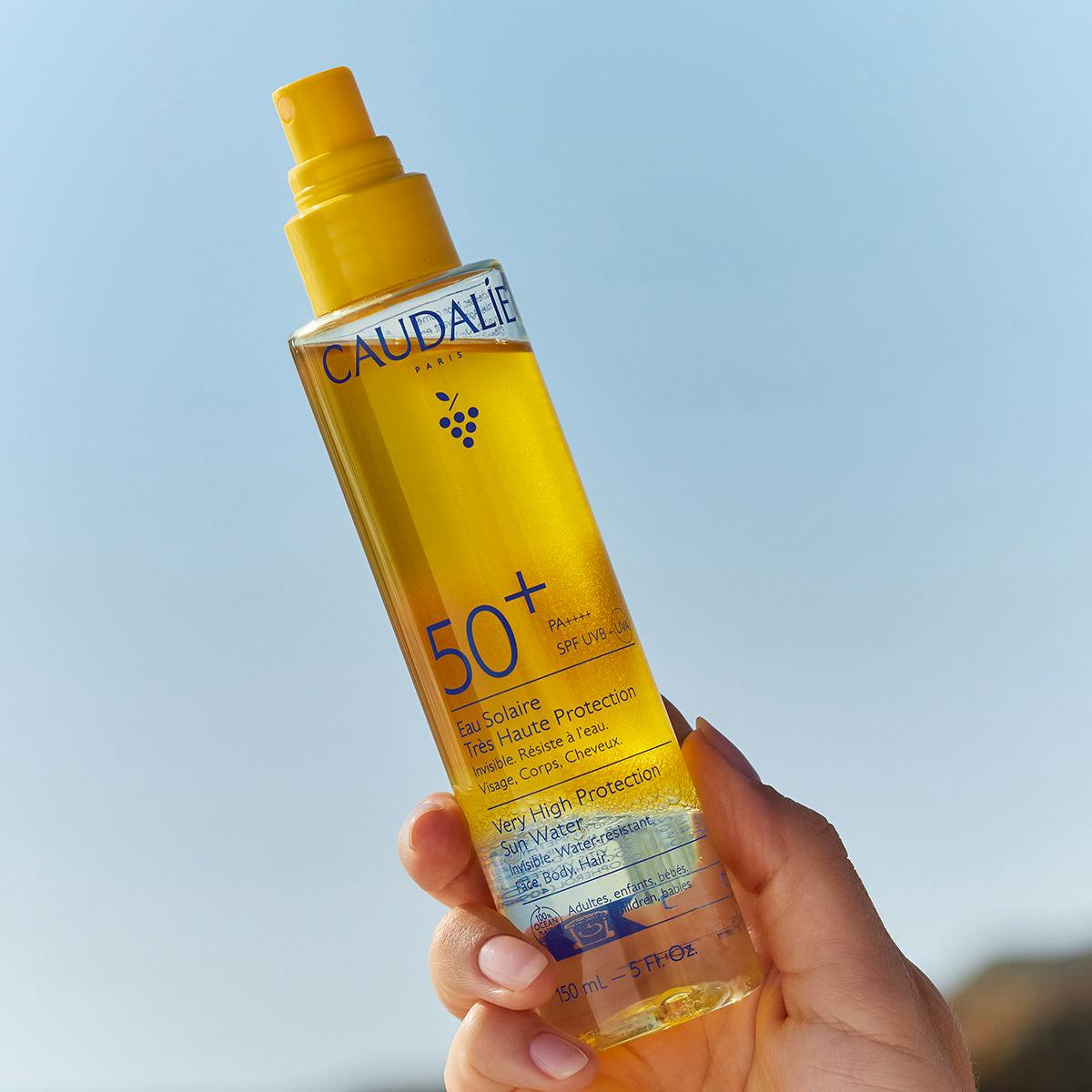 Woda słoneczna o bardzo wysokiej ochronie SPF50+