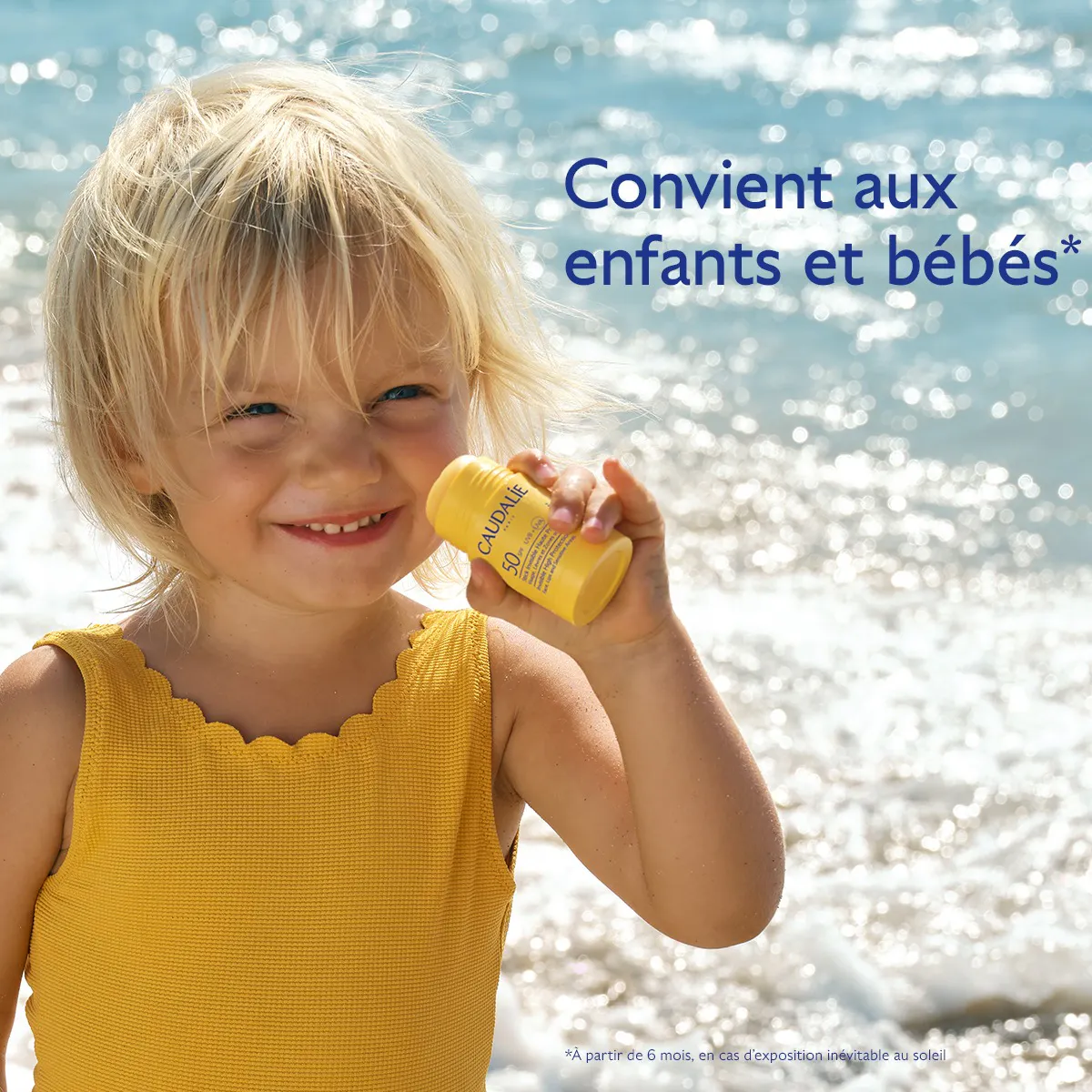 Le Stick Solaire Invisible Haute Protection SPF50 convient aux enfants et bébés