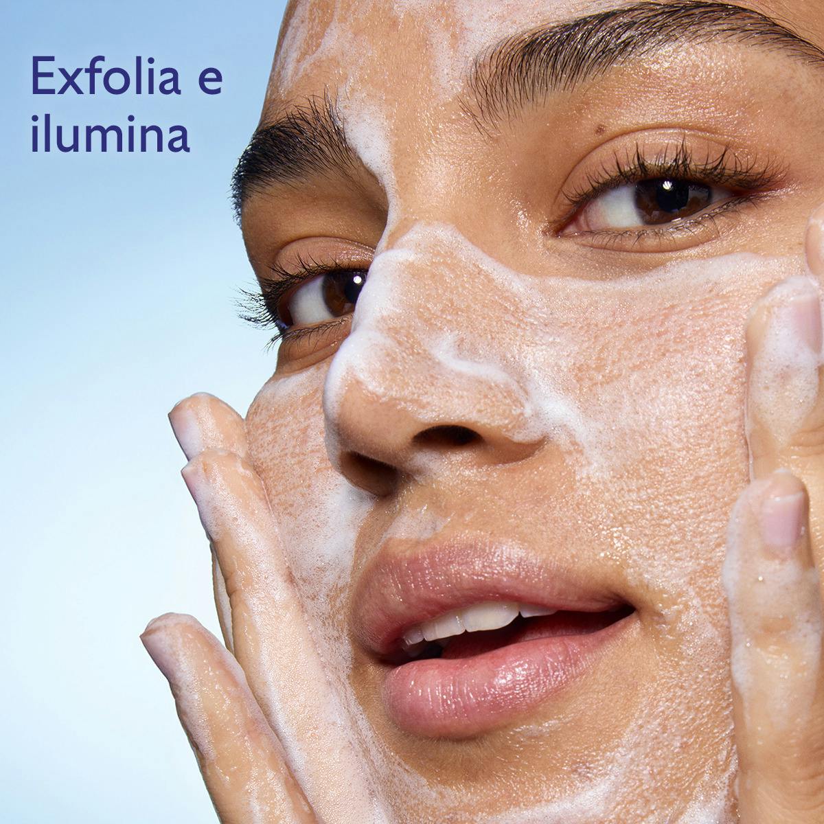 Espuma Micropeeling Luminosidad con Ácido Mandélico (AHA)