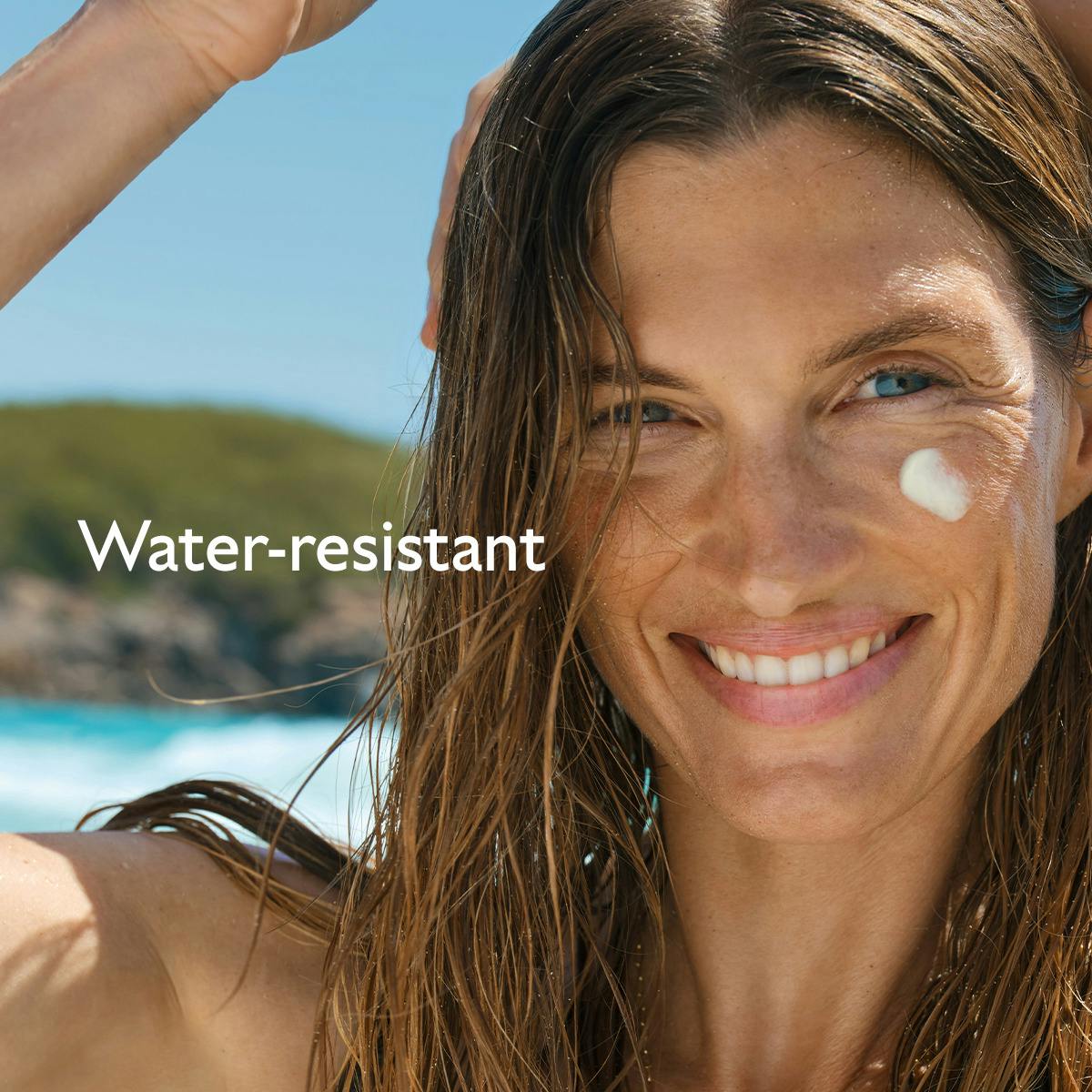 Very High Protection Lightweight Cream SPF50+